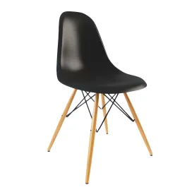 Eames plastic side chair